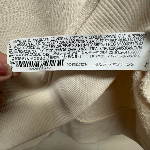 Zara Ivory Ruffle Sleeve Sweatshirt NWOT Size 13–14 Fits Women’s M - Picture 6 of 9
